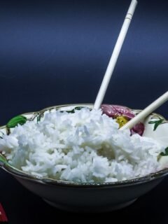 8 Countries With Surprisingly Unique Dining Etiquette Rules