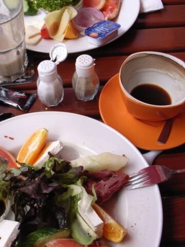 Why Brunch Is the Biggest Rip-Off in the Food Industry