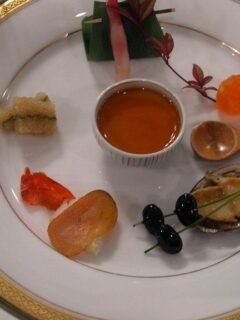 6 Expensive Restaurant Dishes Chefs Say Aren't Worth the Price