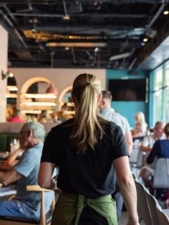 Why Former Servers Say You Should Notice the First Thing Your Waiter Does at the Table