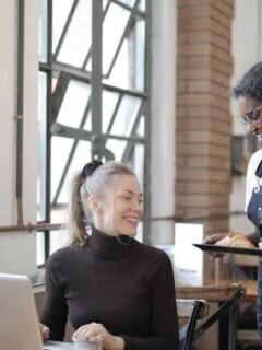 Restaurant Servers Say These 9 Habits Instantly Reveal First-Time Diners