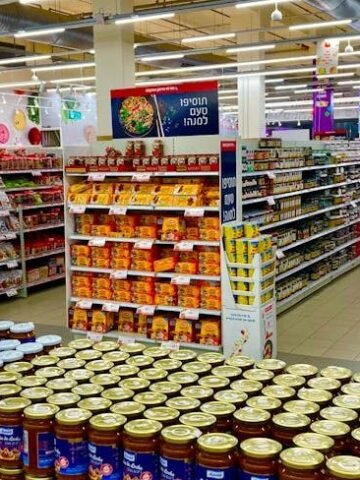 12 Grocery Habits That Separate Savvy Shoppers From Everyone Else